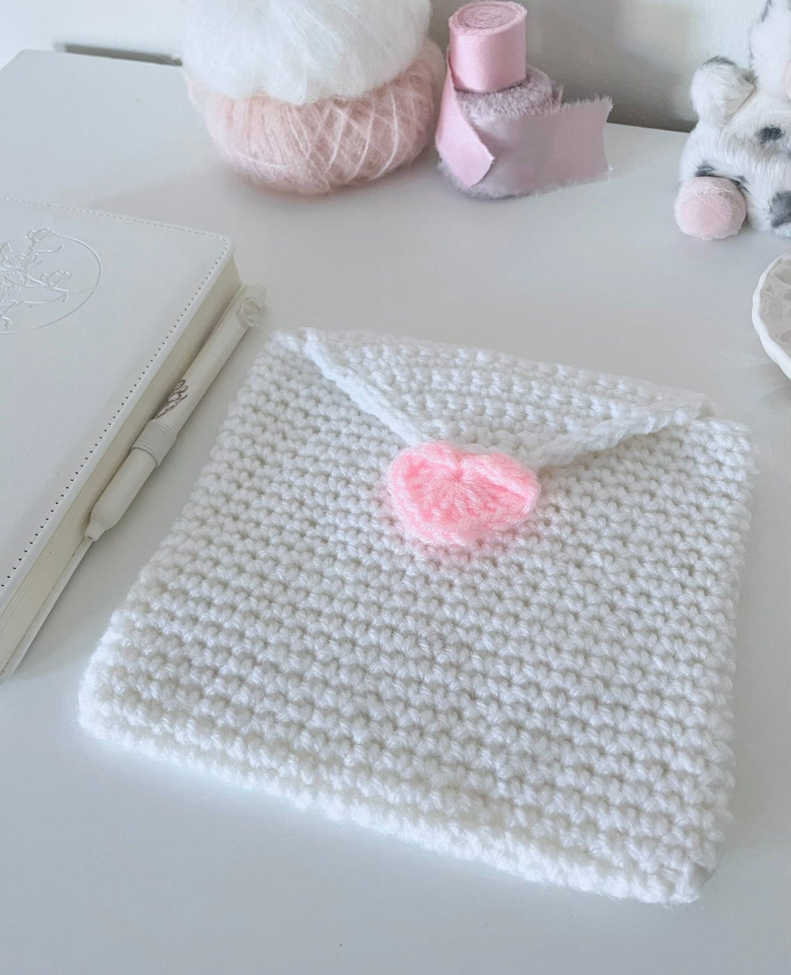 Valentines Heart Crochet Book sleeve